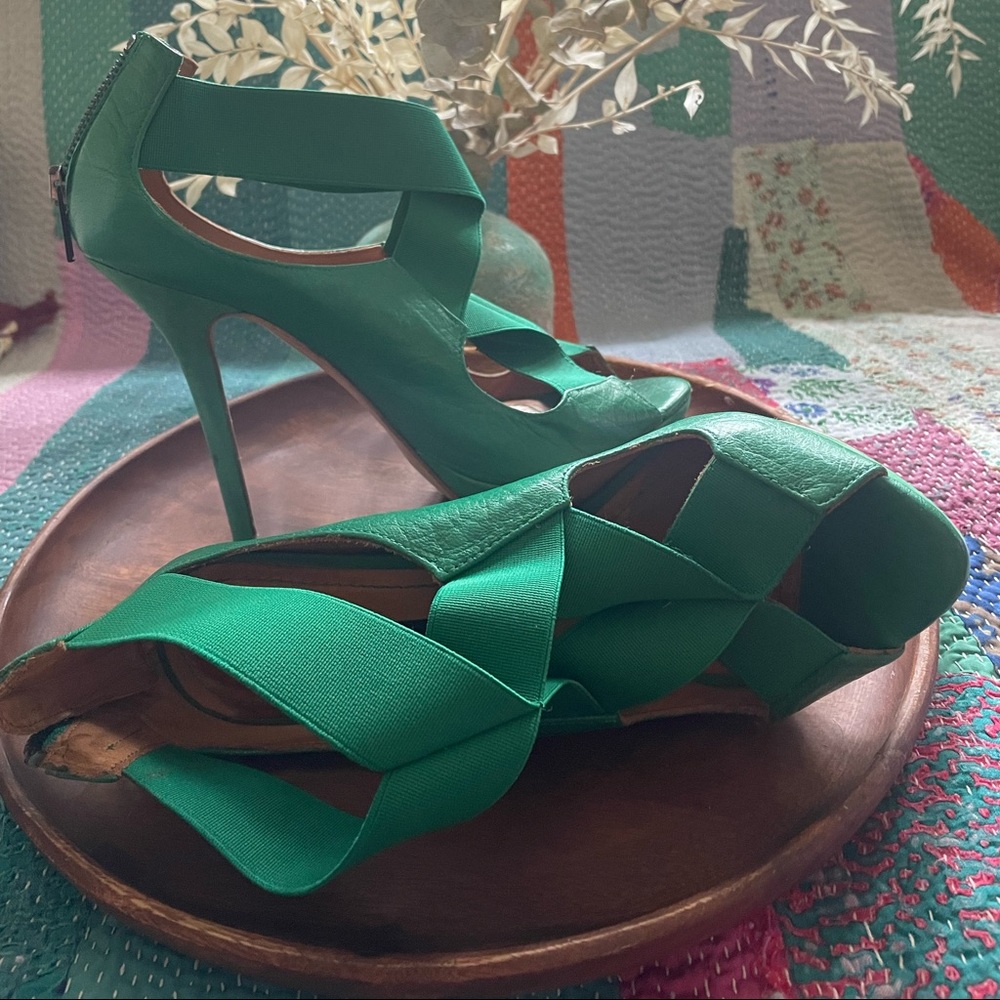 Sandals / high heels green Size 6.5